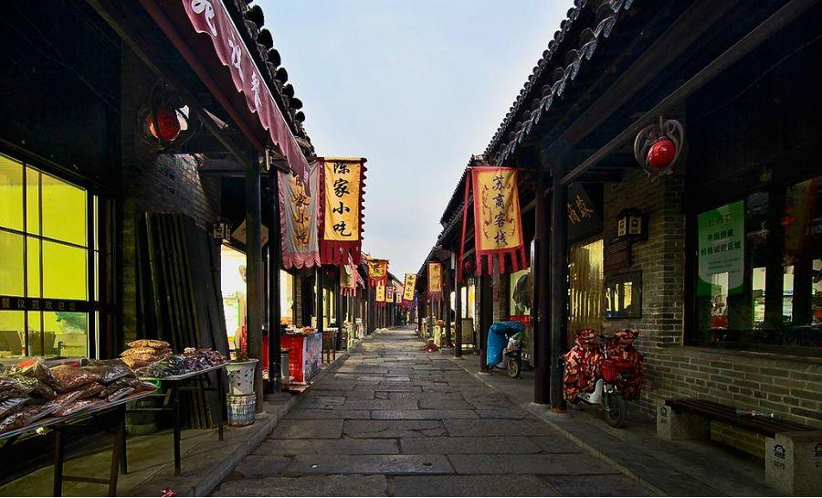 邓公亲自为深圳火车站题字 但为何不写“站”字 其中大有深意！